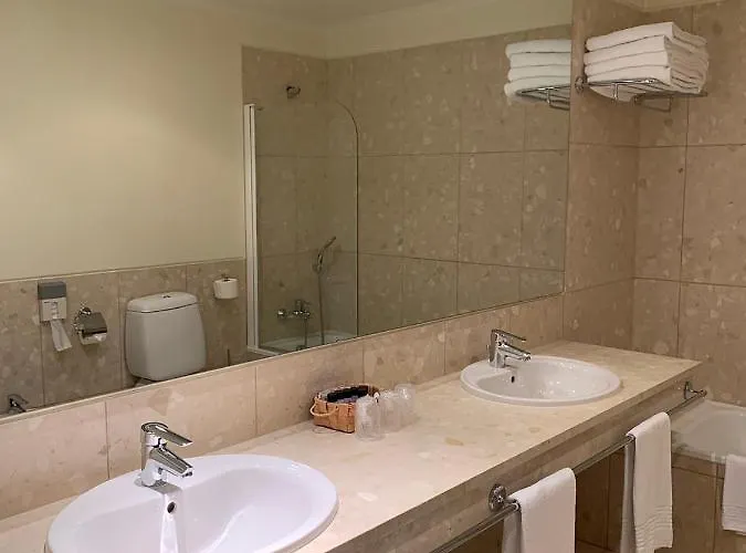 ベネザ アヴェイロ